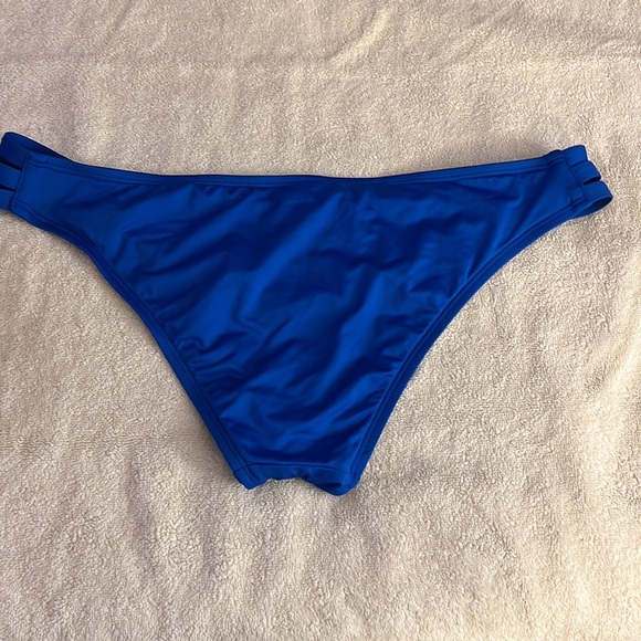 Ladies bikini - Picture 3 of 9